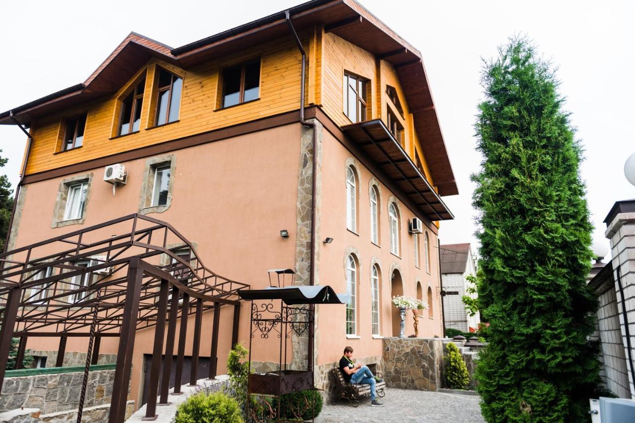 Golden Park Apartments Uman Exterior foto