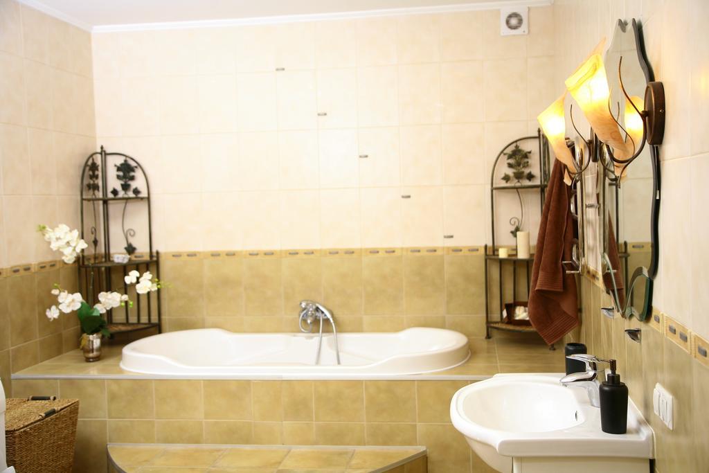 Golden Park Apartments Uman Exterior foto